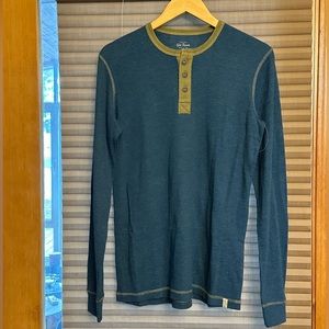 Nwot Mens Old Range Long Sleeve Waffle blue. Great material feels amazing.